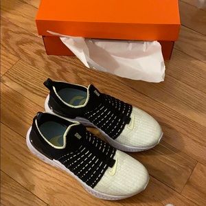 Nike react phantom fly knit 2 running shoes